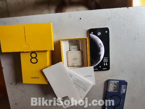 Realme 8